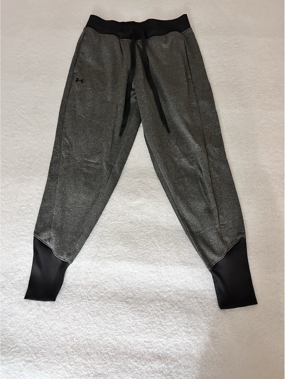 Under Armour Women's Grey/Black Joggers Size S Athletic Wear
